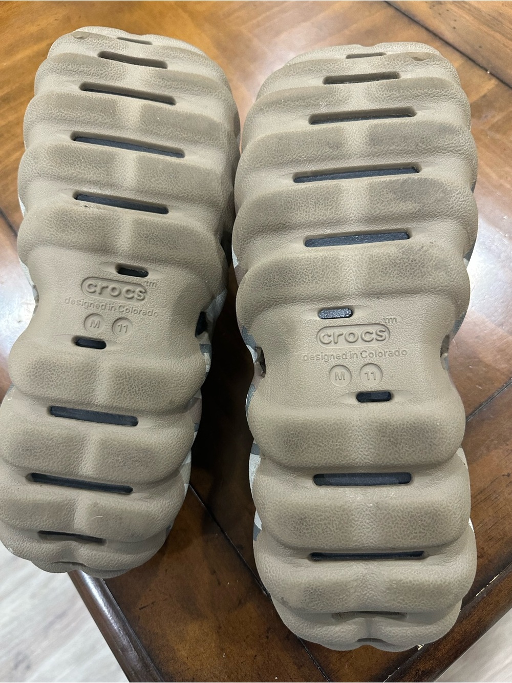 CROCS Camo Echo Slide Sandals Men’s size 11 - Picture 2 of 3
